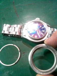 Pic of watch with bezel removed